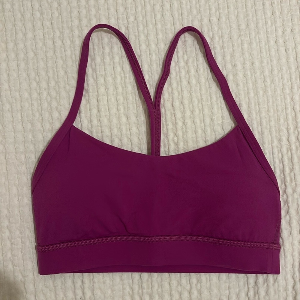NWOT Lululemon Flow Y Nulu Sports Bra